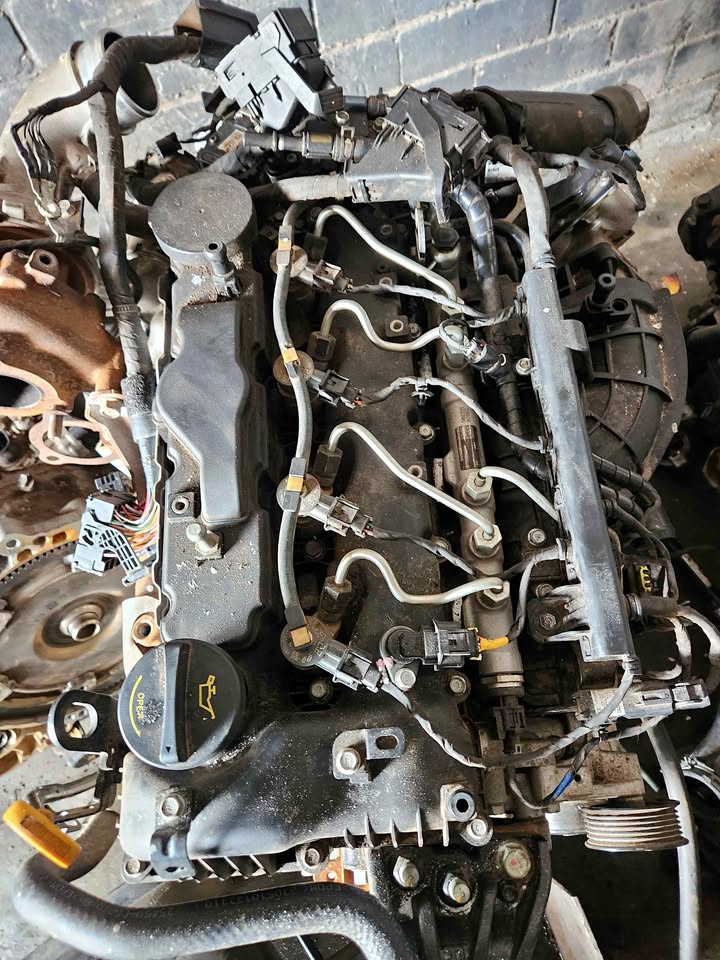 HYUNDAI D4HA ENGINE FOR SALE - Private Seller HYUNDAI D4HA ENGINE FOR SALE - Private Seller