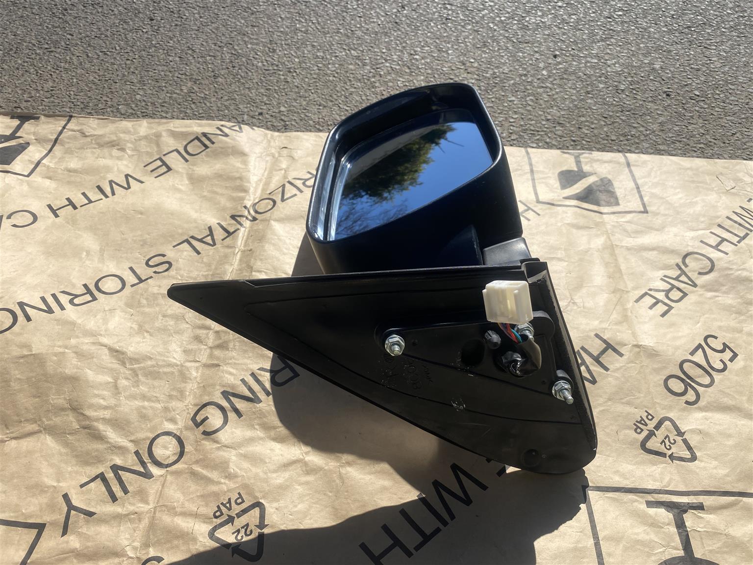 2013 SUZUKI VITARA ELECTRONIC DOOR MIRROR RIGHT SIDE FOR SALE - Private Seller