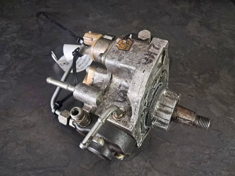 Toyota Hilux - Quantum 2.5 D4D 2KD Diesel Pump - Private Seller Toyota Hilux - Quantum 2.5 D4D 2KD Diesel Pump - Private Seller