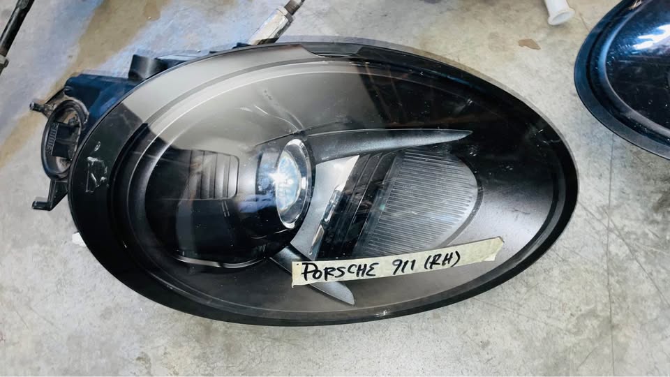 Porsche 911 headlights - Private Seller