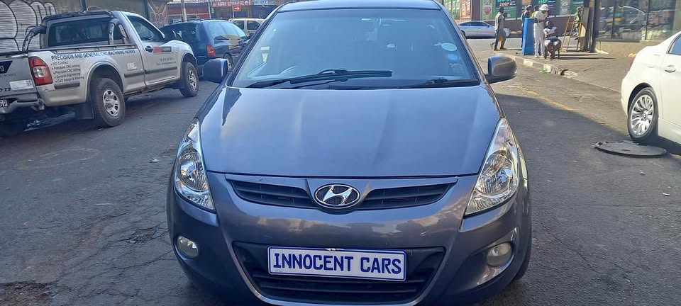 2010 HYUNDAI I20 1.4 MANUAL
