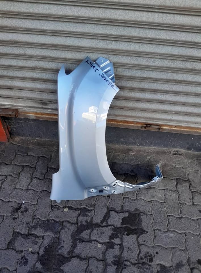 Renault Duster right fender - Private Seller
