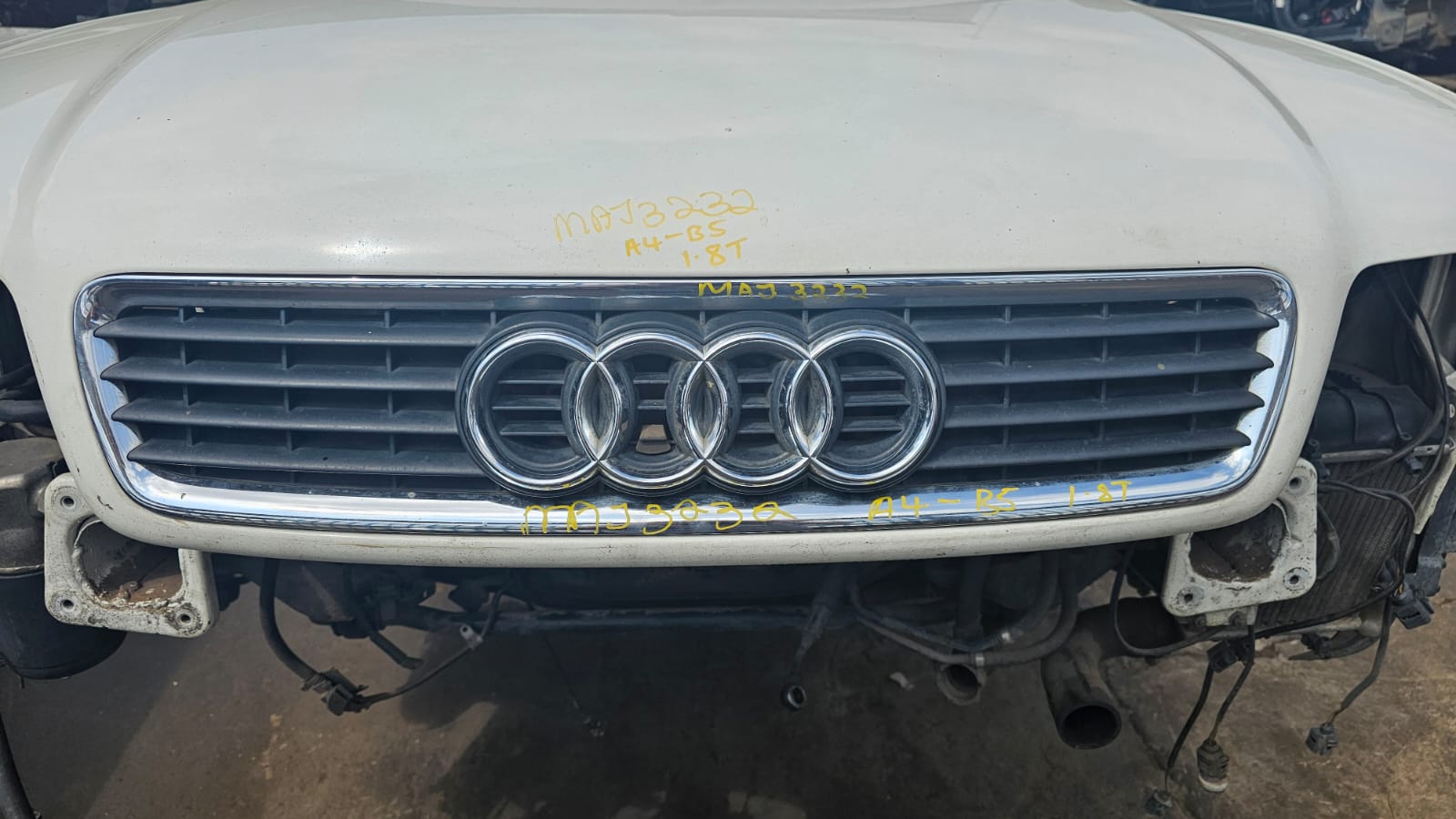 Audi B5 radiator grille for sale used - Private Seller Audi B5 radiator grille for sale used - Private Seller