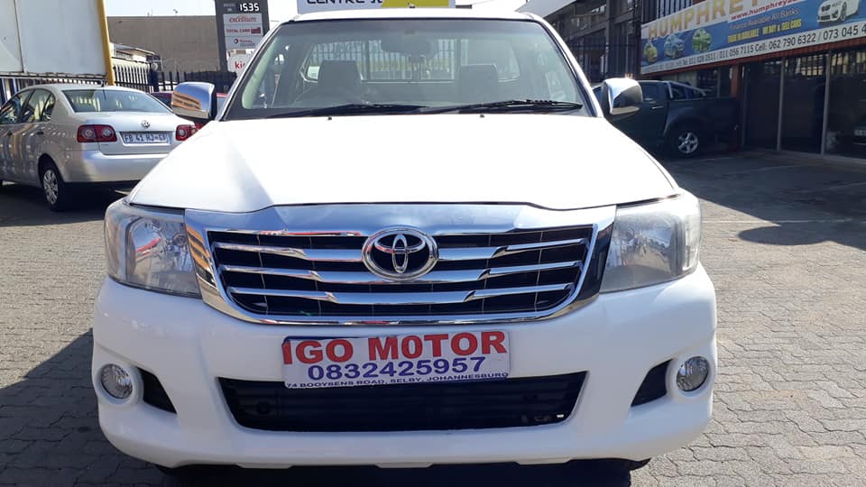 Used Toyota Hilux 2.4GD single cab S - Private Seller Used Toyota Hilux 2.4GD single cab S - Private Seller