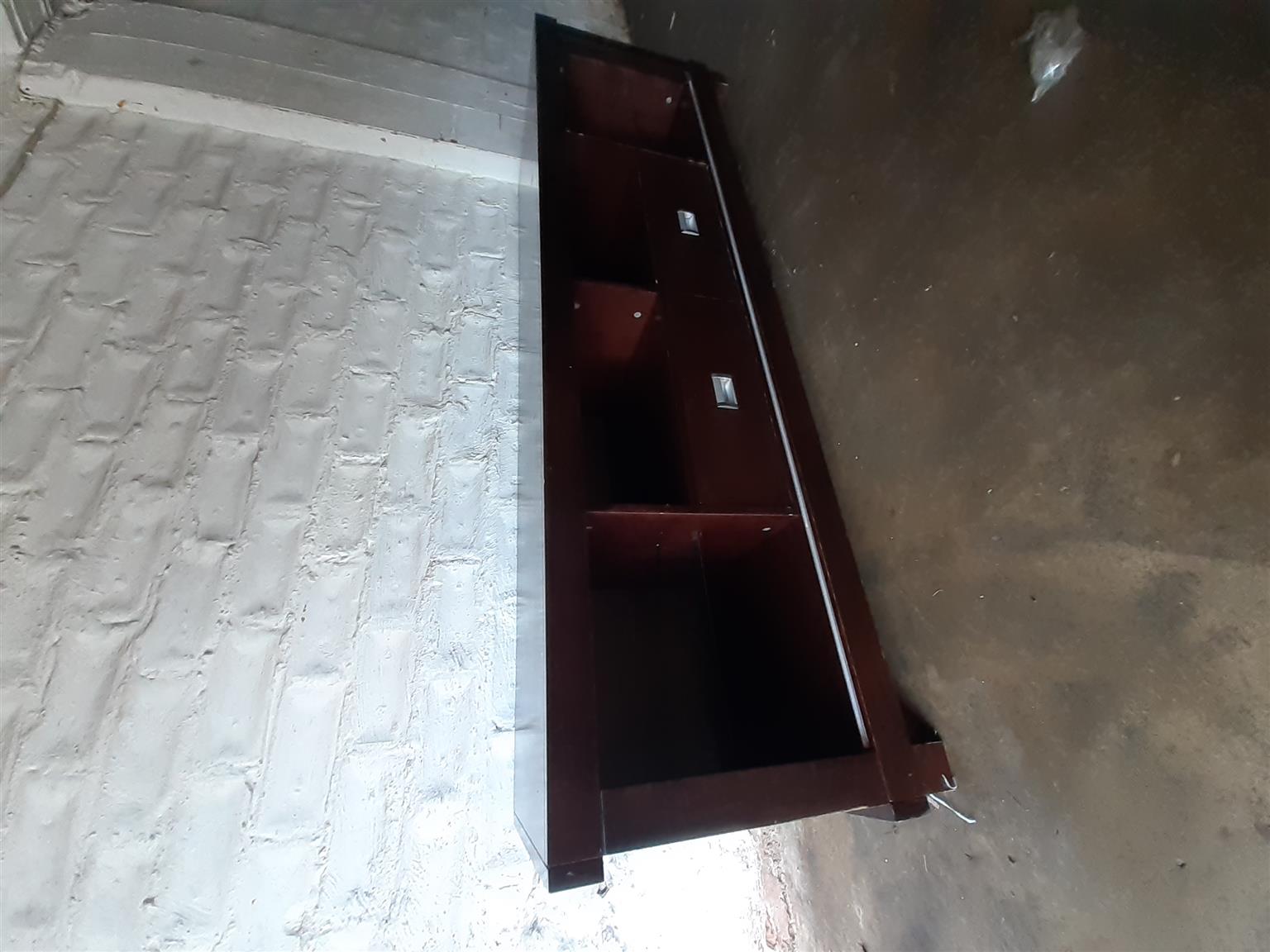 Hirsch TV Cabinet