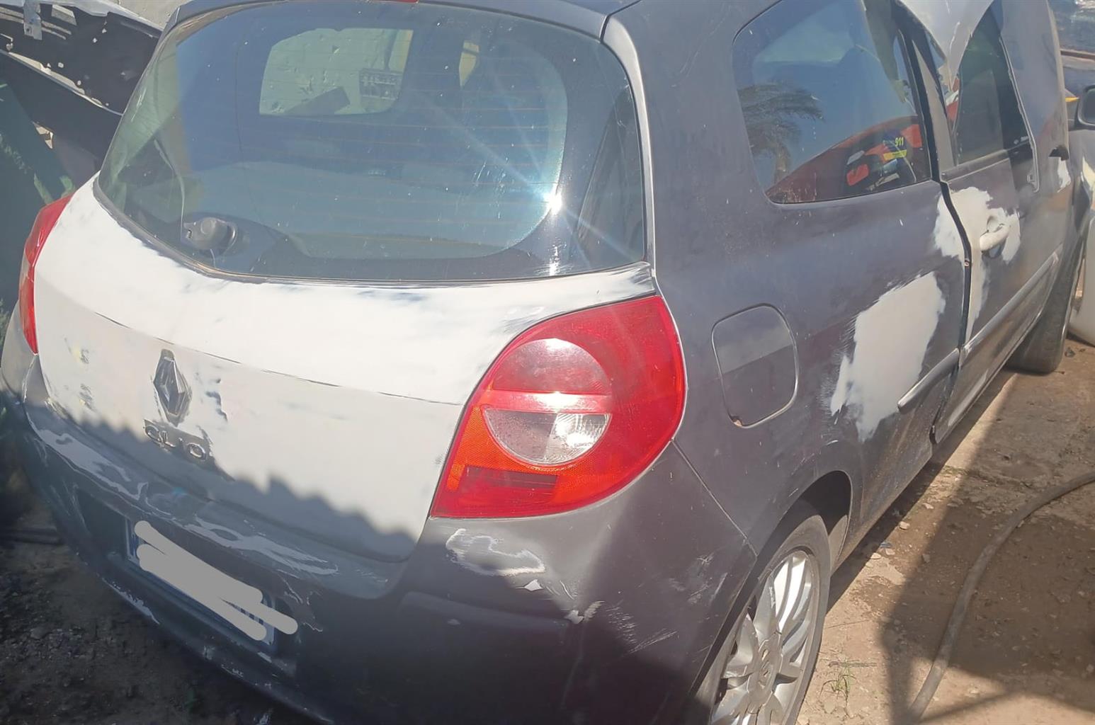 Renault Clio 3 Stripping For Spares Renault Clio 3 Stripping For Spares
