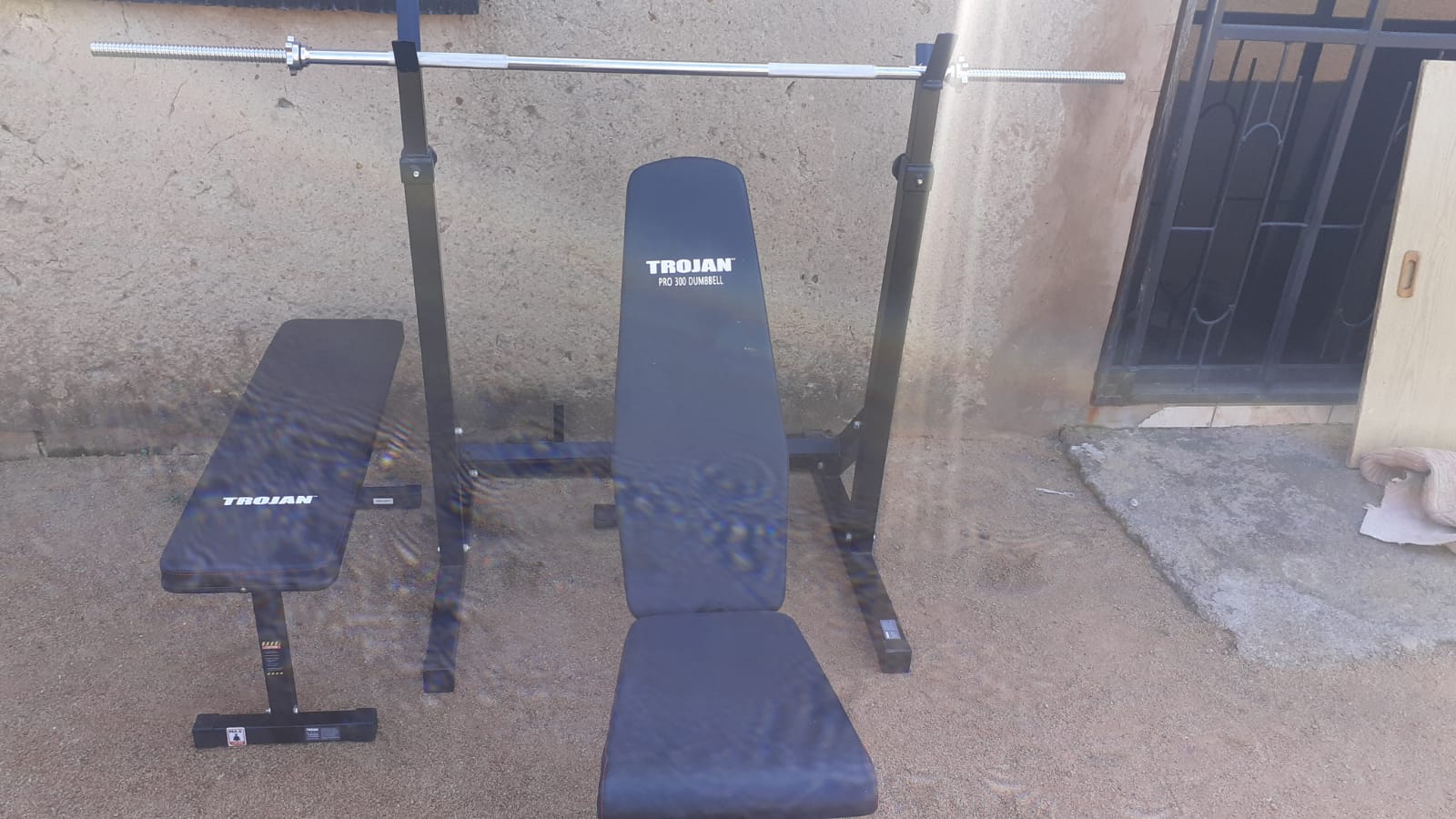 Trojan dumbbell pro online 300 bench