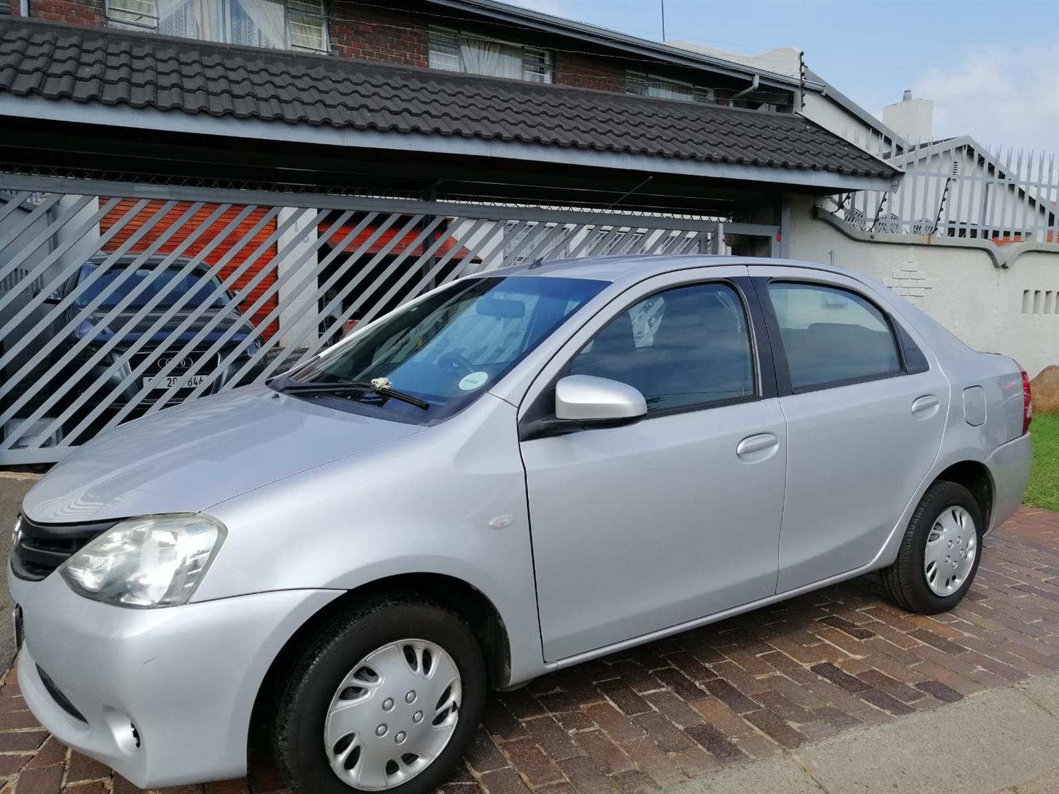 2016 Toyota Etios 1.5 Sedan.