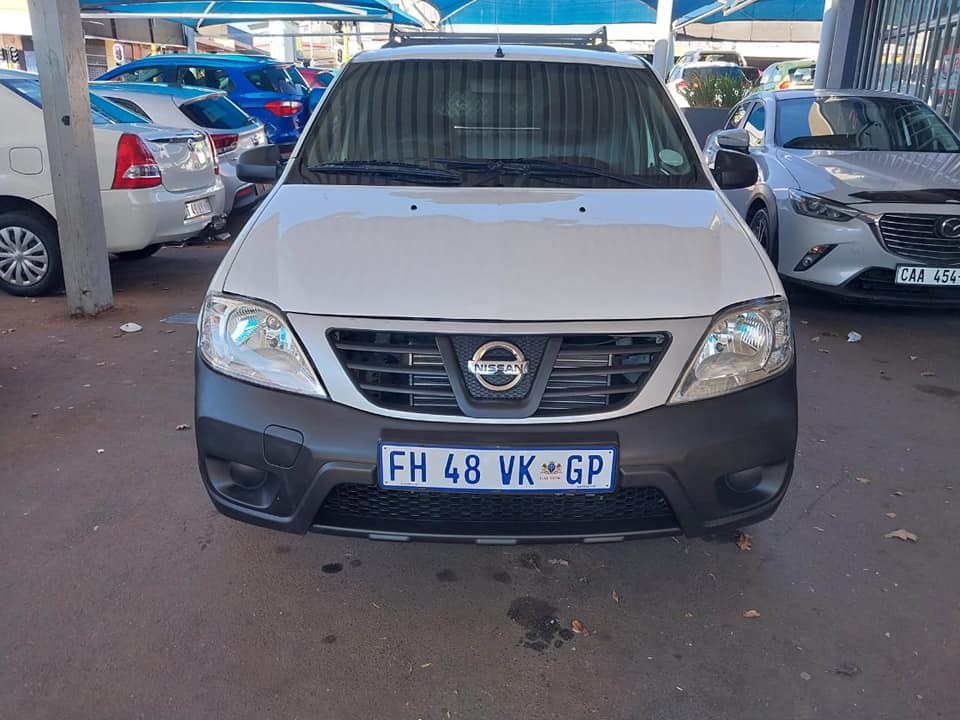 2016 NISSAN NP 200 1.6 WHITE COLOR MANUEL PETROL PRICE