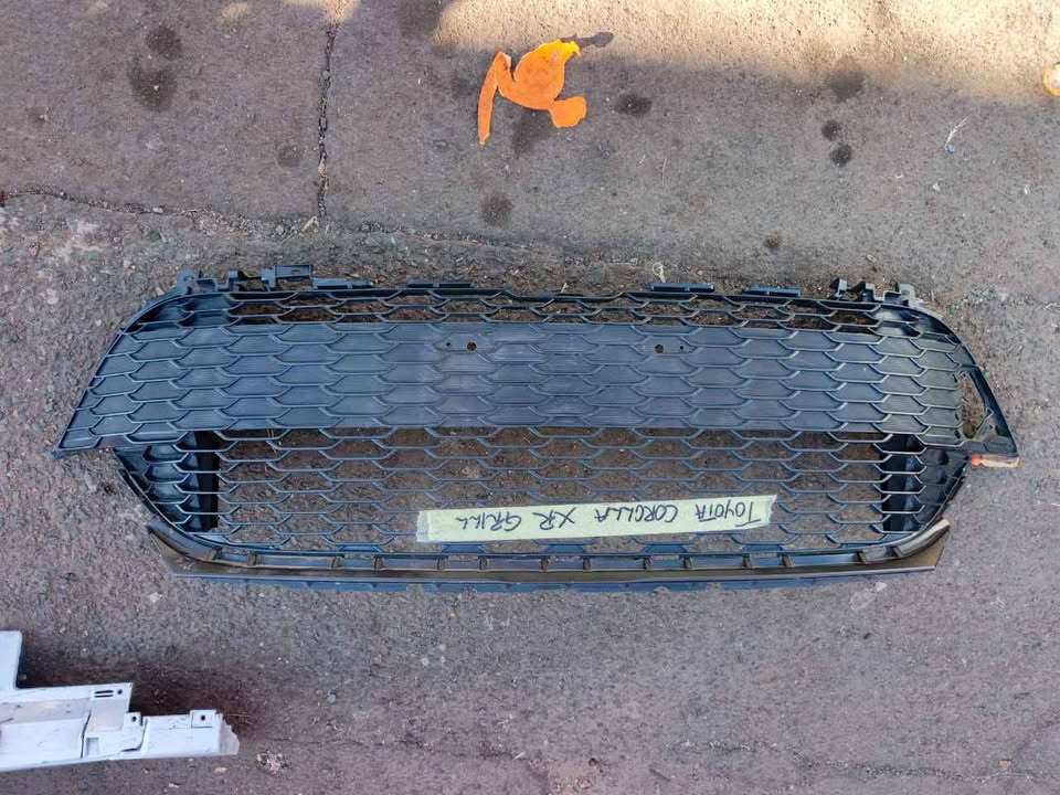 Toyota corolla Xr grill - Private Seller Toyota corolla Xr grill - Private Seller