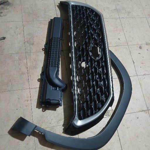 Toyota corolla cross grill - Private Seller