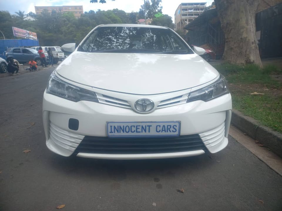 2021 Toyota Corolla Prestige Sedan 1.6 Oeyrol, Manual, White color, Mileage