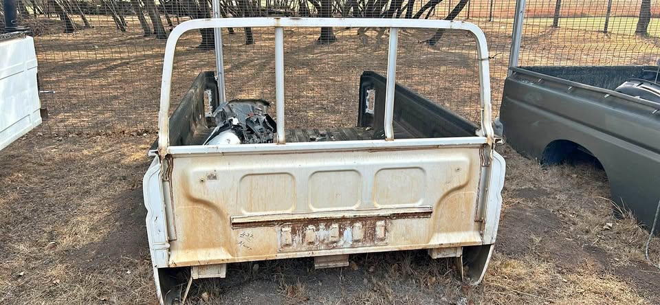 Mahindra Scorpio Single Cab Loadbin For Sale @Circle 7 Used Parts Call Or WhatsApp - Private Seller