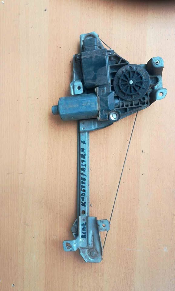 Opel Astra kadett F rear mechanism - Private Seller Opel Astra kadett F rear mechanism - Private Seller