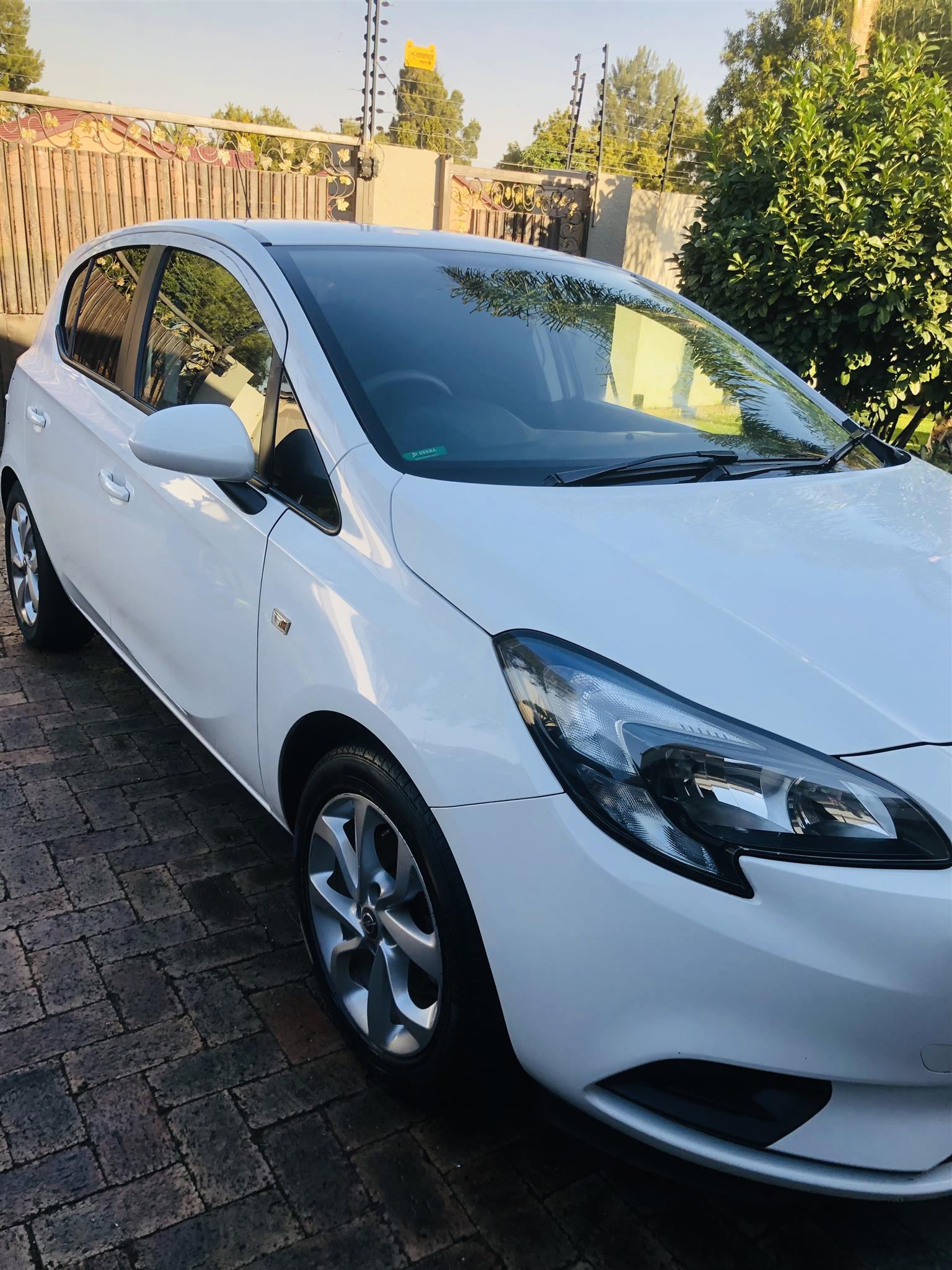 Opel Corsa 1.0T ECOTEC (Enjoy)