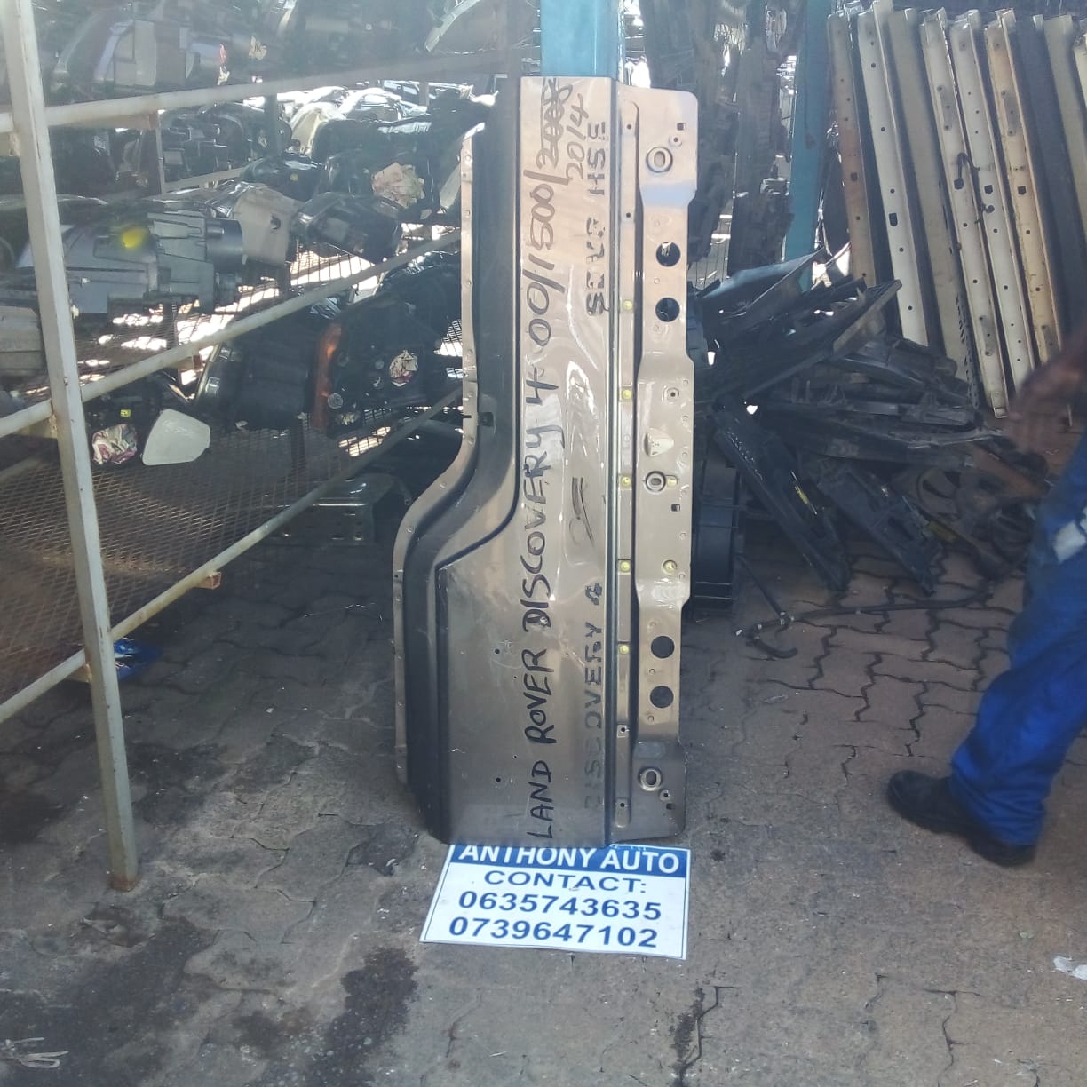 Land Rover Discovery 4 tailgate Tail gate Junk Mail