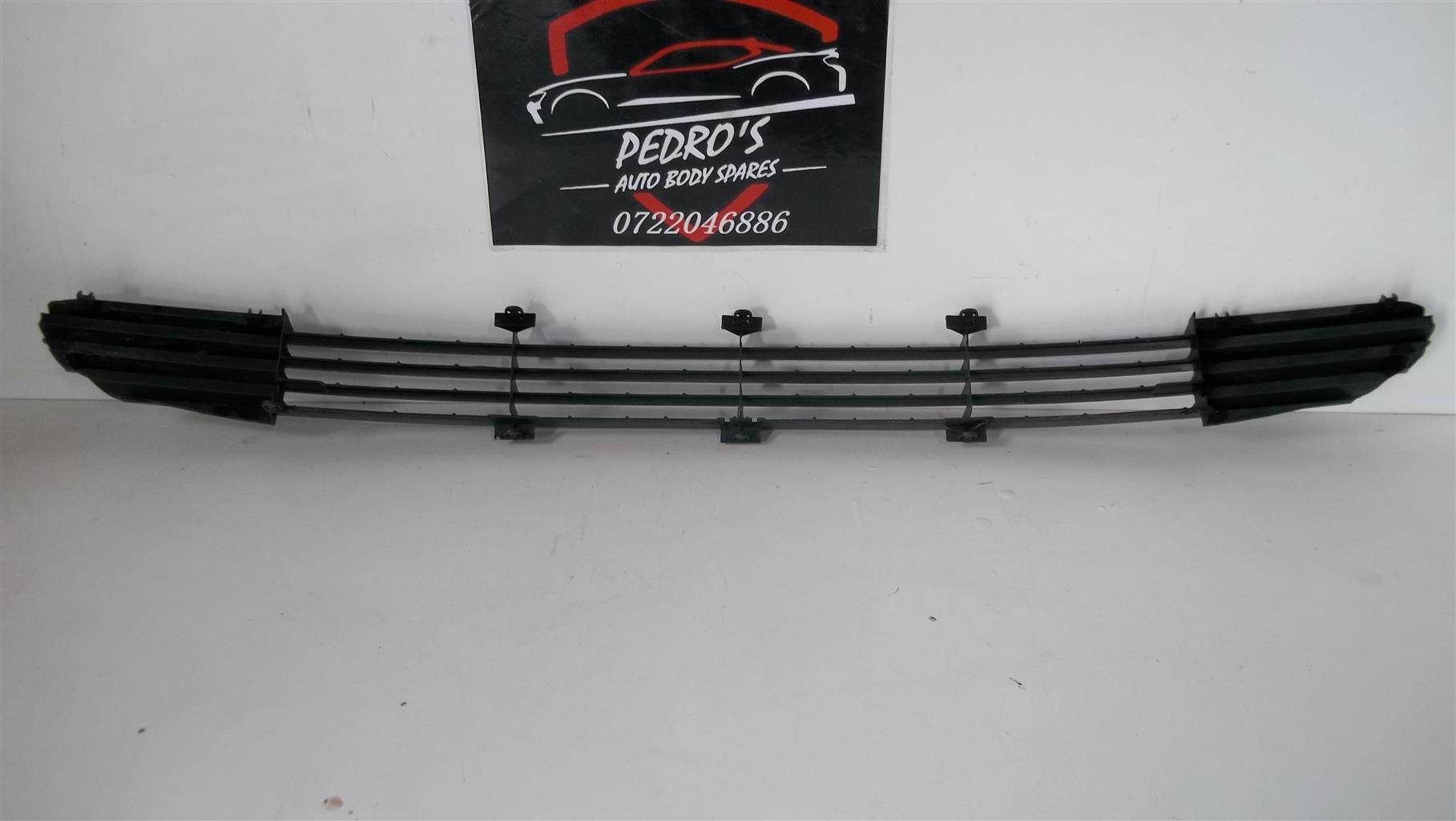 Ford Fiesta Mk4 grille - Private Seller Ford Fiesta Mk4 grille - Private Seller