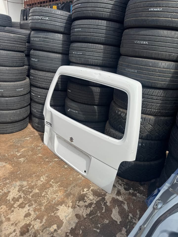 Suzuki Eeco Boot Tailgate - Private Seller Suzuki Eeco Boot Tailgate - Private Seller