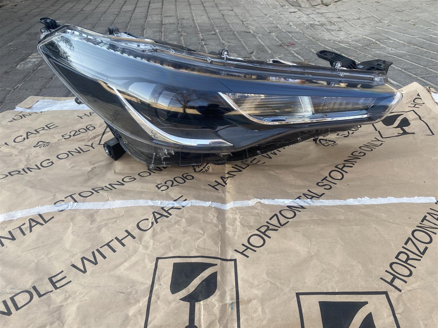 2024 TOYOTA COROLLA CROSS HALOGEN HEADLIGHT RIGHT SIDE FOR SALE