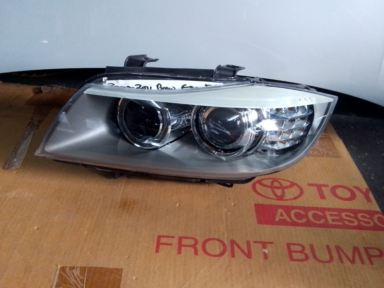(2009-2013) BMW E90 F/L LHS XENON HEADLIGHT FOR SALE - Private Seller (2009-2013) BMW E90 F/L LHS XENON HEADLIGHT FOR SALE - Private Seller