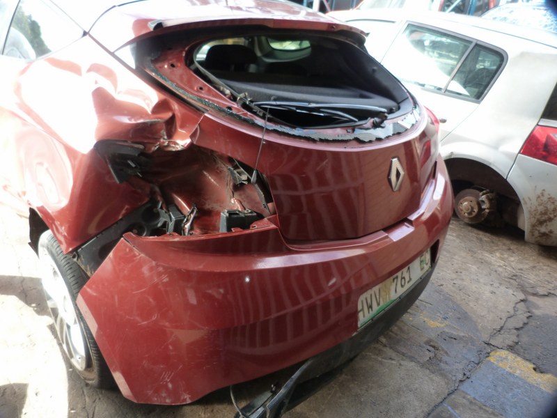Renault Megane III 1.6 Manual Orange - 2011 STRIPPING FOR SPARES - Private Seller Renault Megane III 1.6 Manual Orange - 2011 STRIPPING FOR SPARES - Private Seller