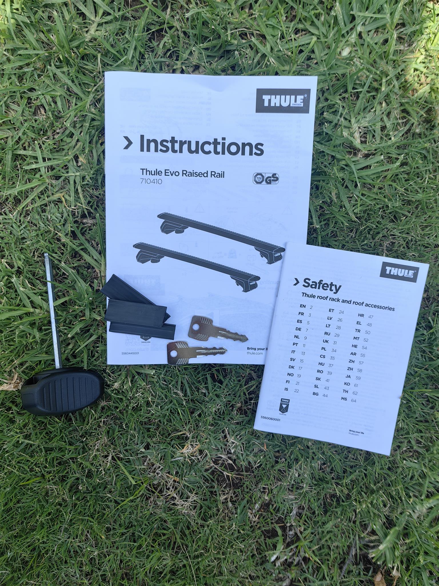 Thule Wingbar Evo + Mounts - Private Seller