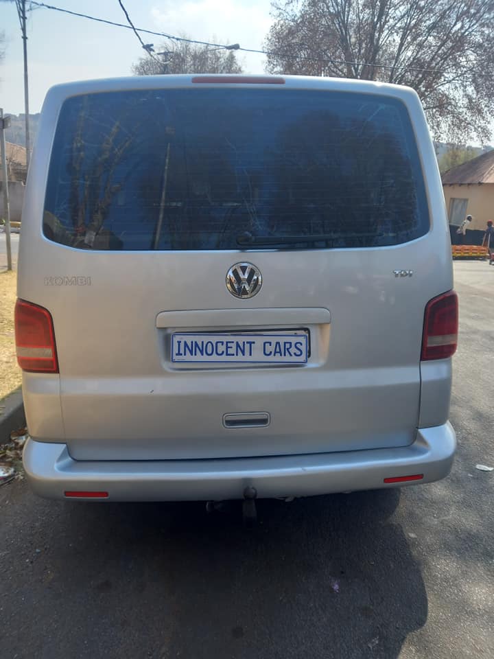 2012 VW KOMBI BUS 2.0 TDI ENGINE DIESEL, MANUAL, SILVER COLOR, MILEAGE