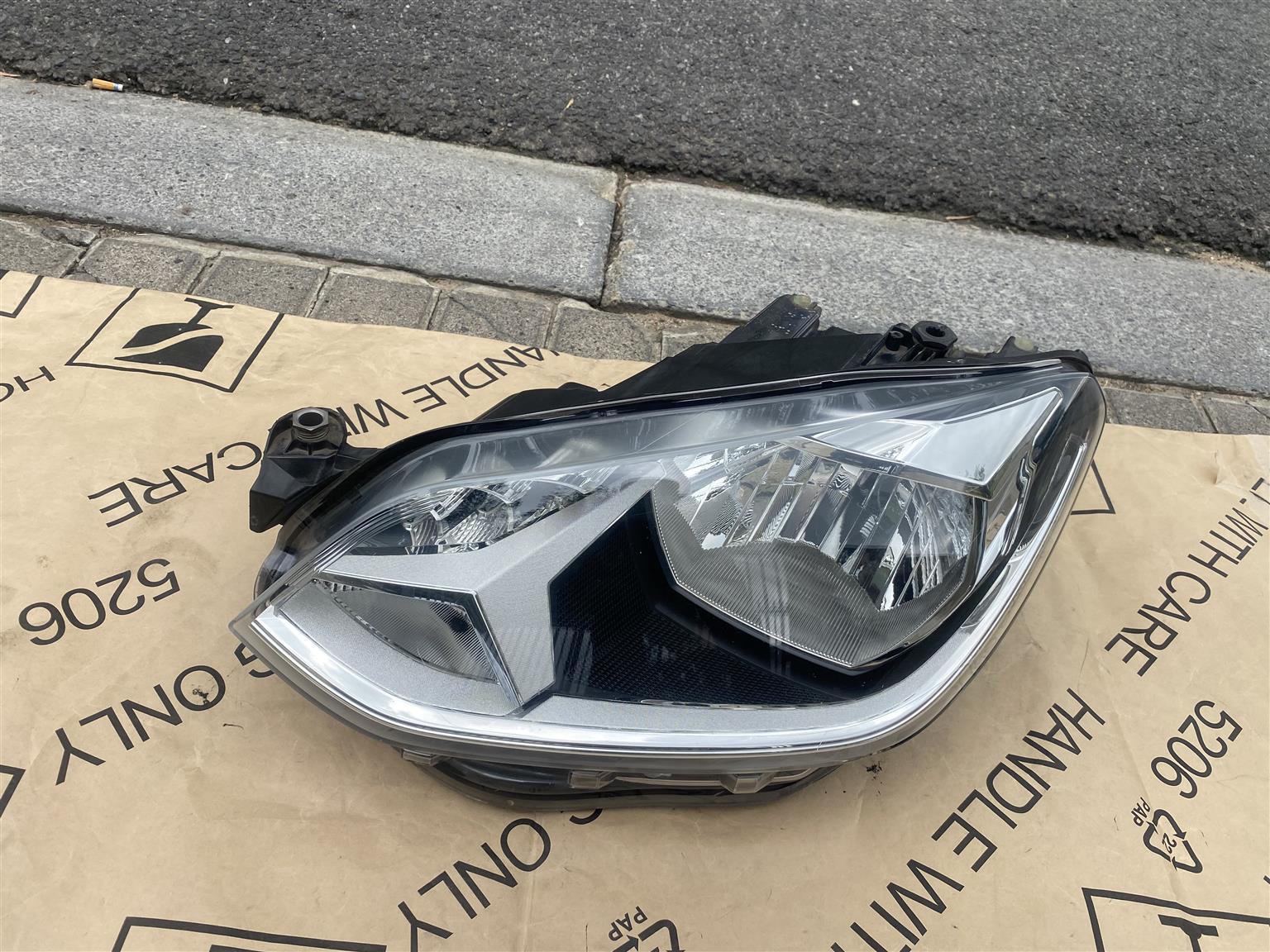 2019 VW UP LED HEADLIGHT LEFT SIDE FOR SALE. IN PRISTINE CONDITION - Private Seller