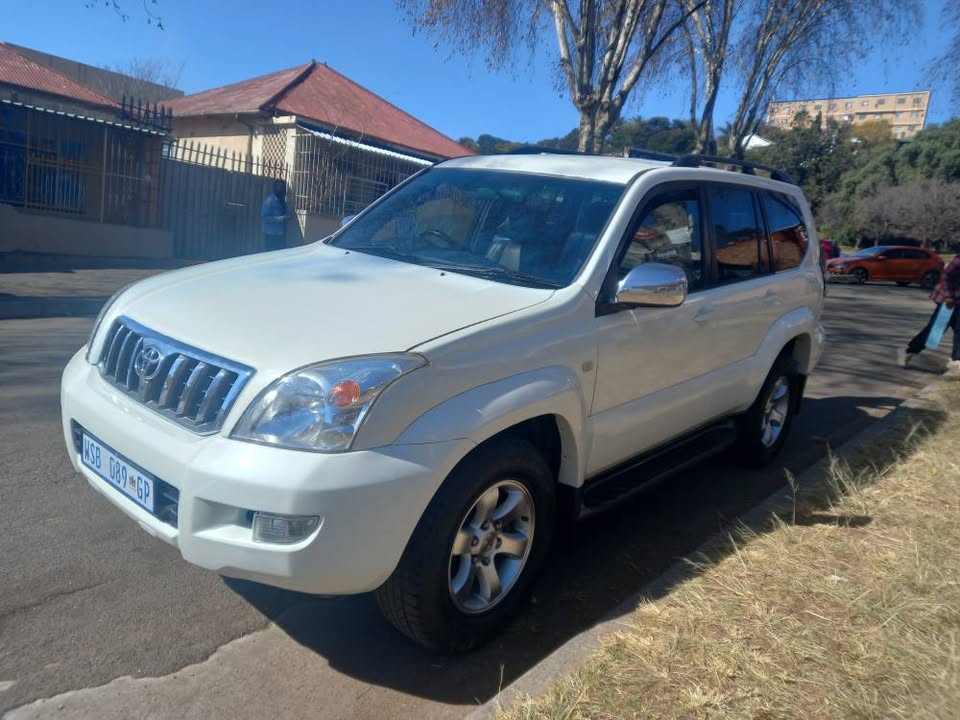 2006 Toyota Land Cruiser Prado 4.0 V6 Petrol, Automatic, White, Leather seat, 187000kms