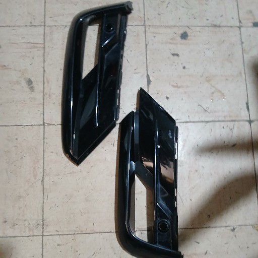 vw tiguan foglight cover - Private Seller vw tiguan foglight cover - Private Seller