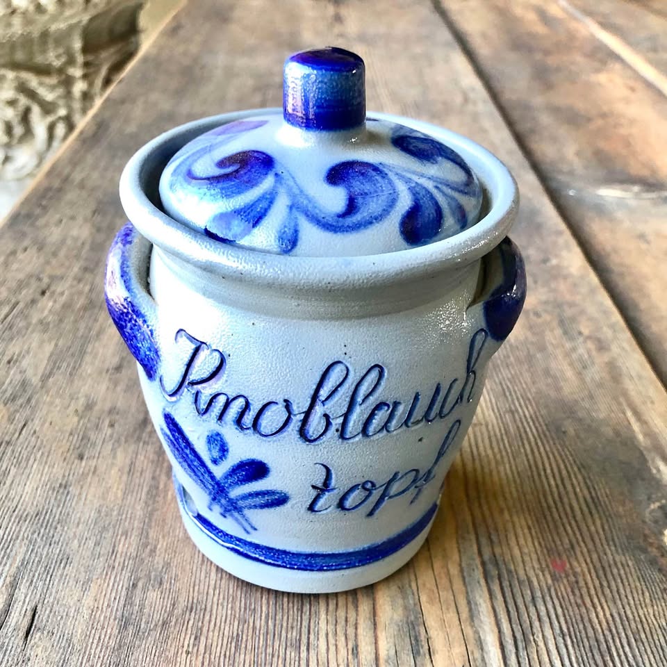 Vintage German Knoblauch Topf Garlic Canister – Salt-Glazed Stoneware Vintage German Knoblauch Topf Garlic Canister – Salt-Glazed Stoneware