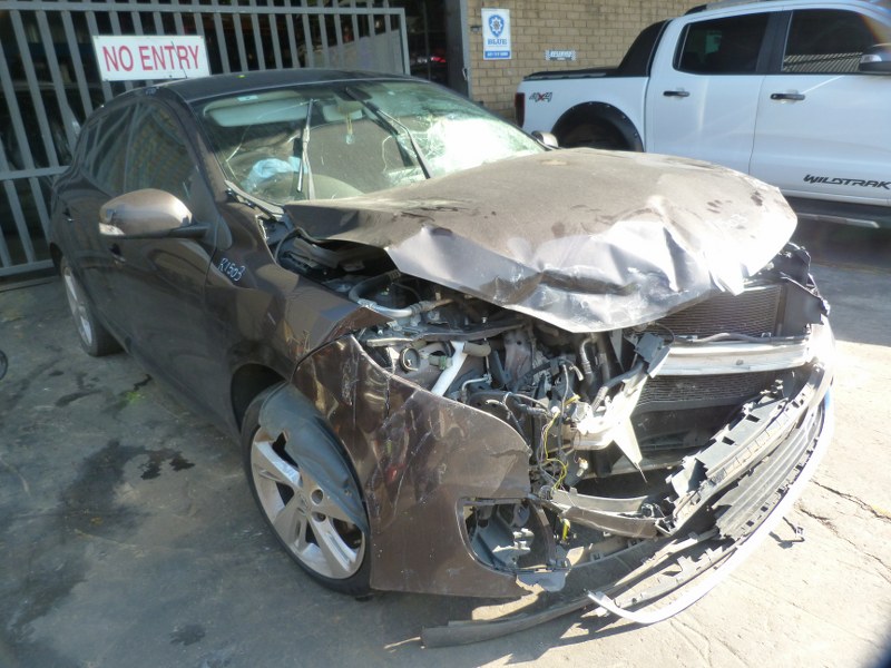 Renault Megane III Dynamique 1.6 Manual K4M - 2012 SPARESBOYZ STRIPPING FOR SPAR - Private Seller