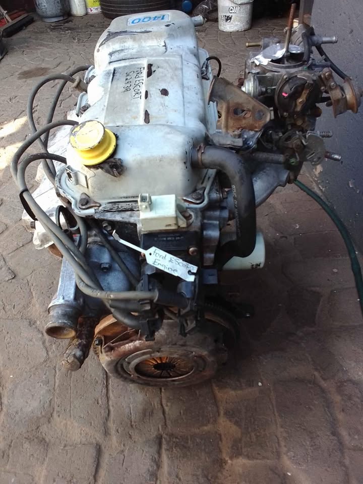Ford escort 1400 carburetor engine still running good for sale - Private Seller