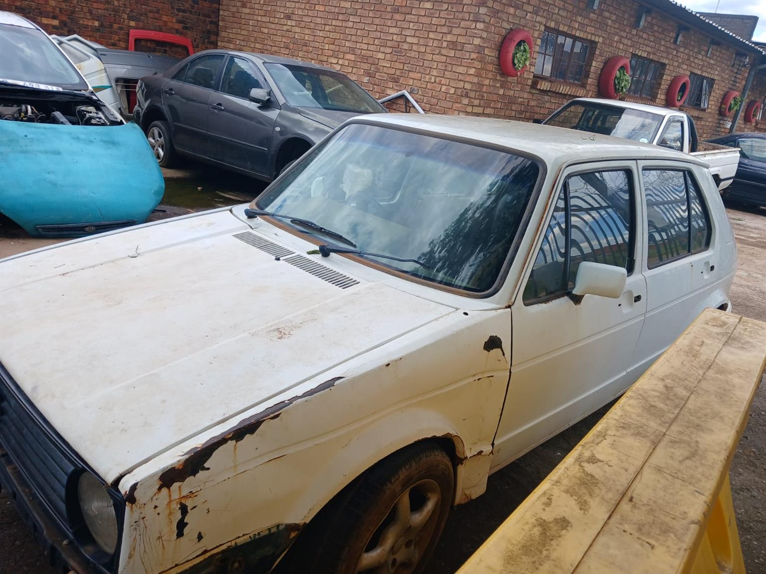 VW GOLF FOR STRIPPING CALL FOR INFO - Private Seller