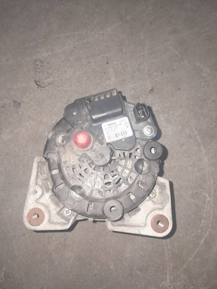 RENAULT SANDERO 900T ALTERNATOR FOR SALE - Private Seller RENAULT SANDERO 900T ALTERNATOR FOR SALE - Private Seller