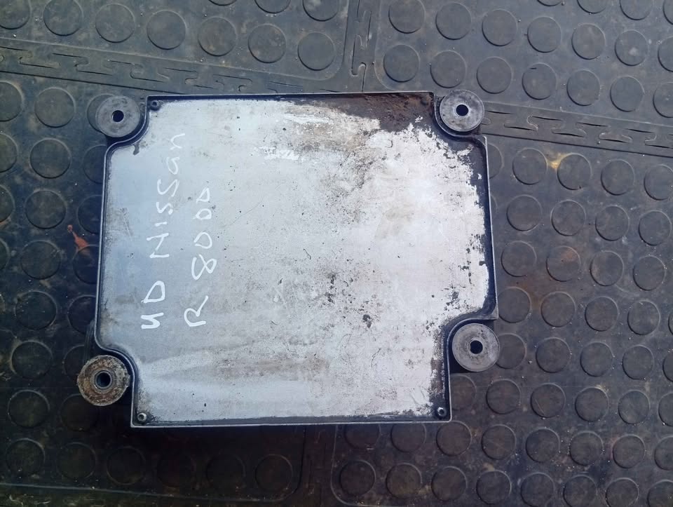 Engine Control Unit  ECU computer boxNISSAN UD UD NISSAN LARGESIZE CAR 2005 ADG-CG4ZAWH3B 2371000Z0E - Private Seller