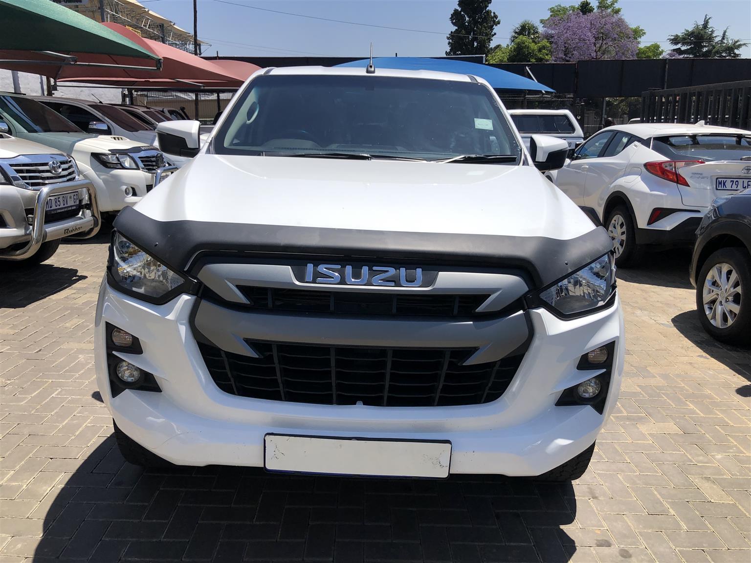 Used 2023 Isuzu D-Max 300 3.0TD double cab 4x4 LX Arctic Trucks AT 35 - Private Seller