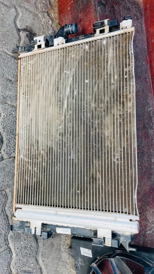 Renault Sandero radiator, condenser and fan Nissan NP200 radiator - Private Seller Renault Sandero radiator, condenser and fan Nissan NP200 radiator - Private Seller