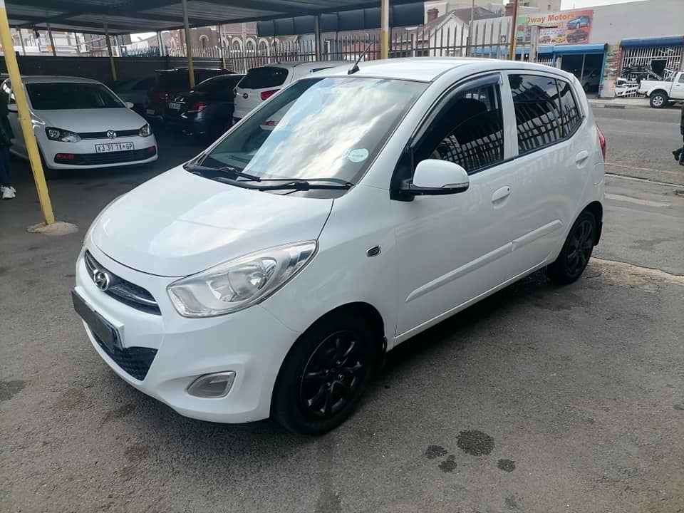 2013 Hyundai i10 1.2 Hatchback with a Spare key