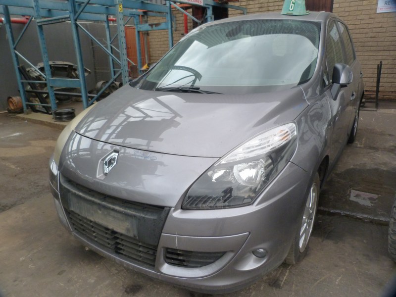 Renault Scenic III 1.6 Expression Manual Brown - 2011 STRIPPING FOR SPARES - Private Seller Renault Scenic III 1.6 Expression Manual Brown - 2011 STRIPPING FOR SPARES - Private Seller