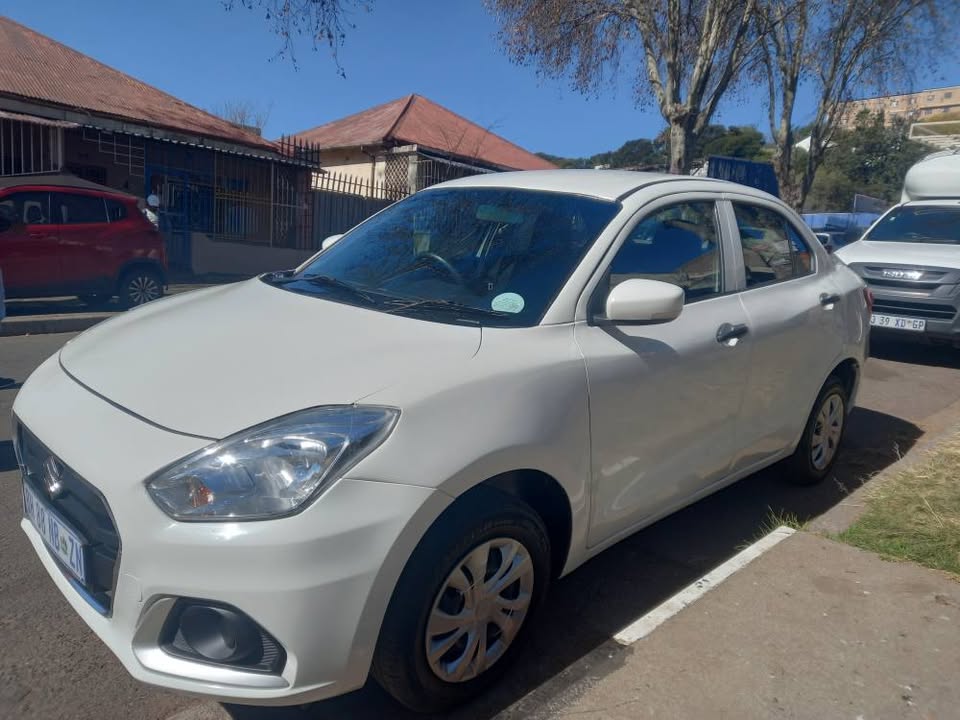 2021 Sezuki Dzire 1.2 Petrol, Manual, White, 68000kms