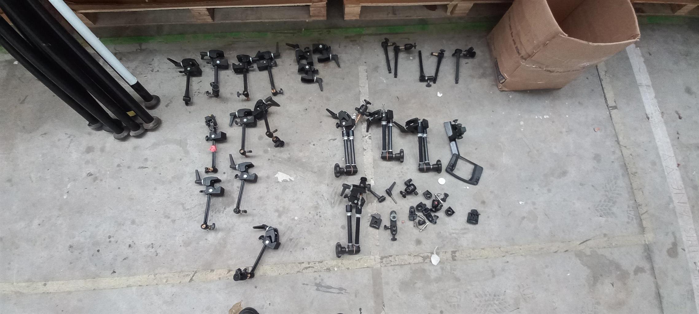 Manfrotto universal Camera/Light mounts