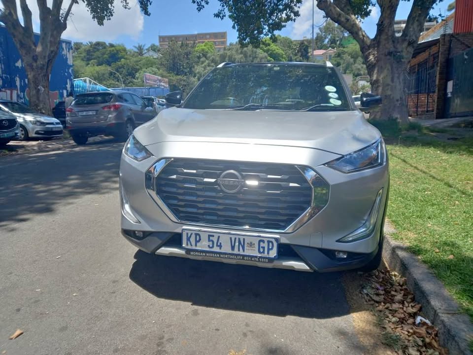 2022 Nissan Magnite CVT 1.0 T Petrol, Automatic, Silver Color, Mileage 36000kms