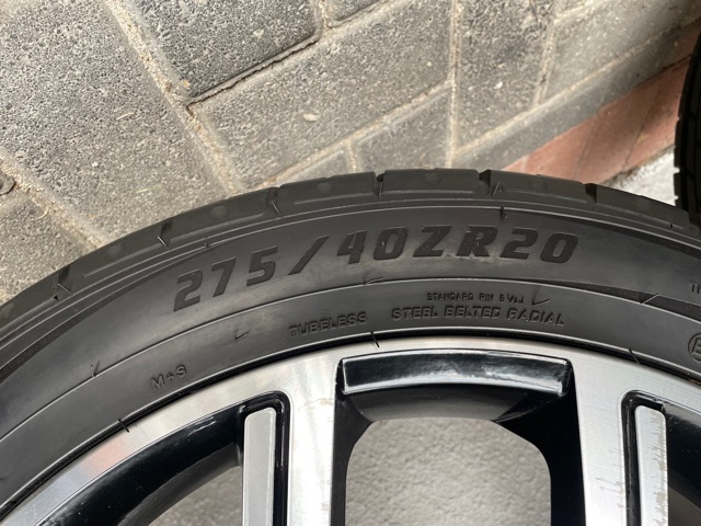 Tyres and mag rims for Landrover / BMW Size 275/40Z R20 - Private Seller