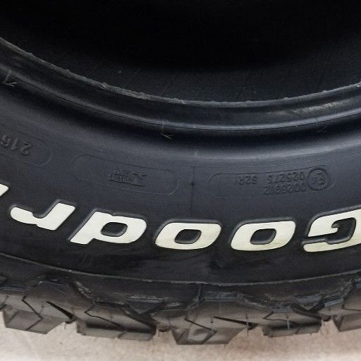 bf goodrichKO2 265/70/17