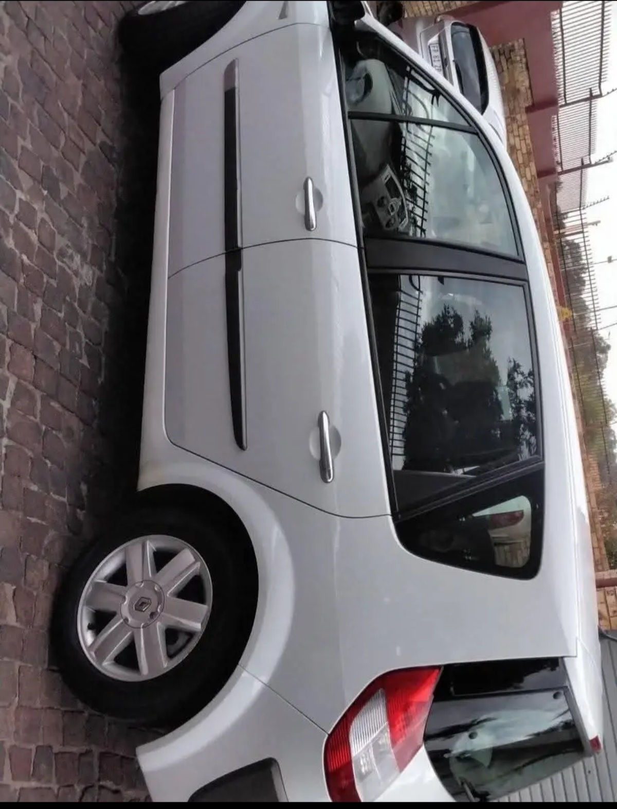 Used 2006 Renault Scenic Scénic 2.0 Privilege - Private Seller Used 2006 Renault Scenic Scénic 2.0 Privilege - Private Seller