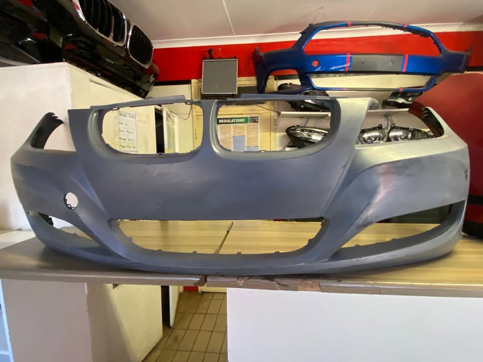 2014 BMW E90 FRONT BUMPER AVAILABLE FOR SALE - Private Seller 2014 BMW E90 FRONT BUMPER AVAILABLE FOR SALE - Private Seller