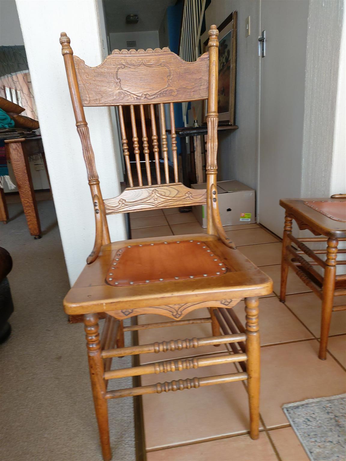 Antique dining chairs Antique dining chairs