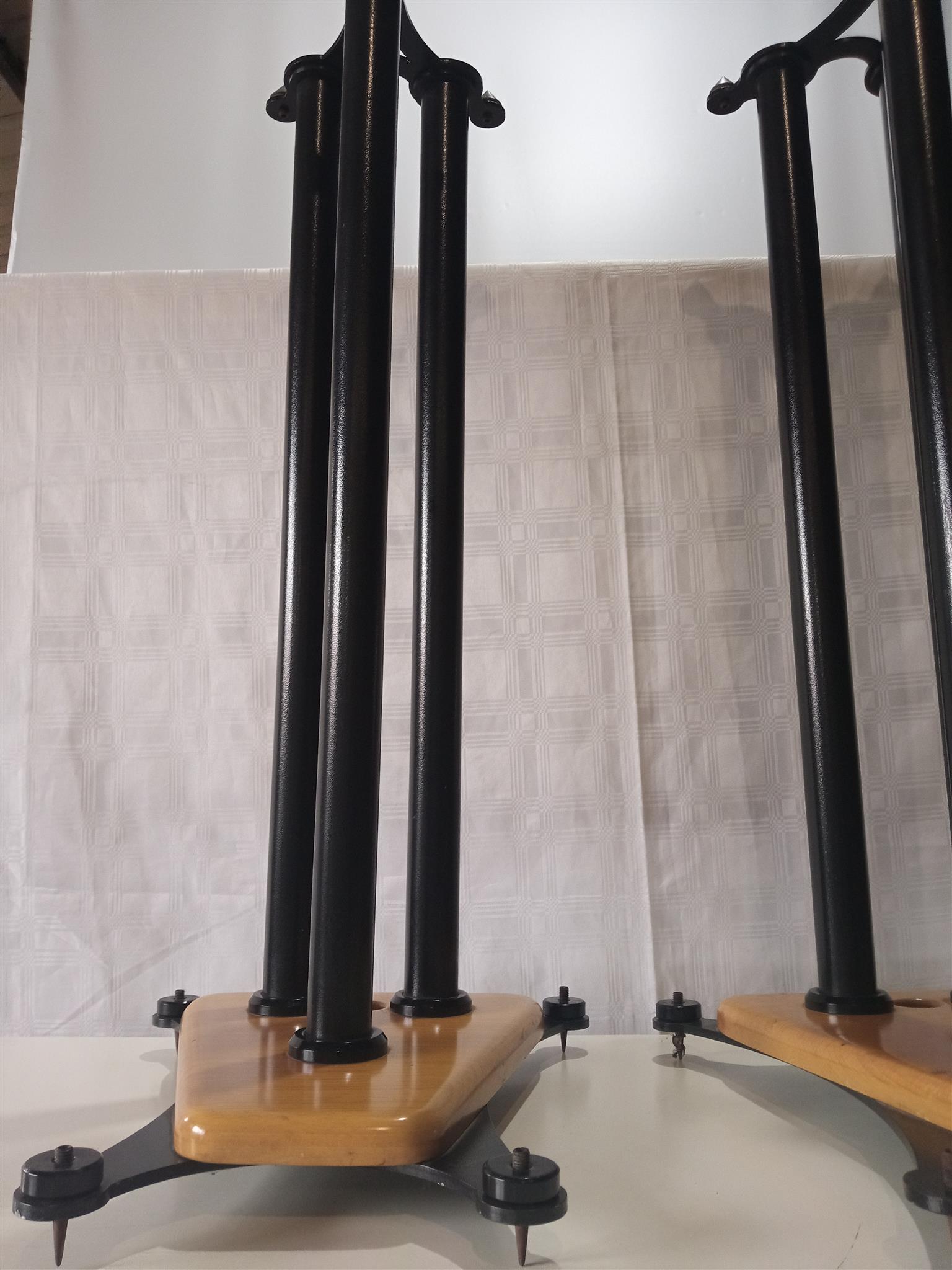 Audiophile Sonus Faber Stands