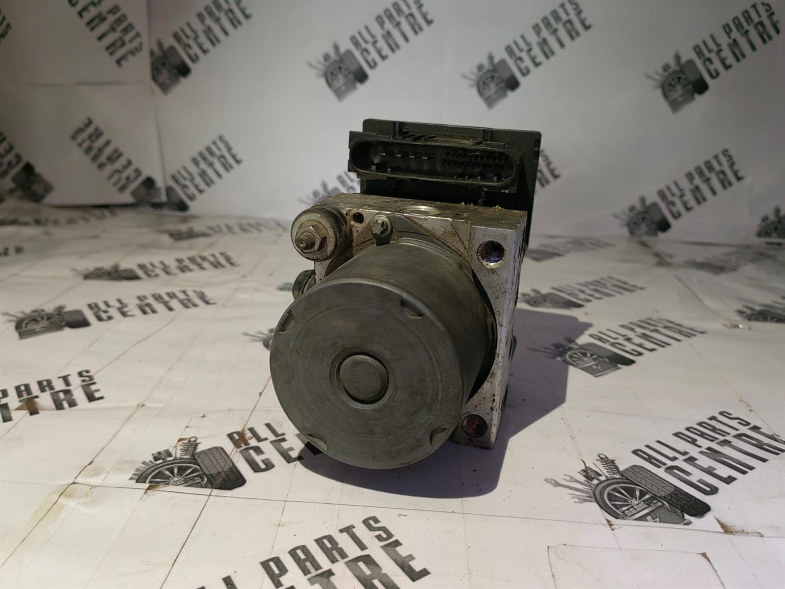 Nissan Qashqai J10 ABS pump for sale – Used